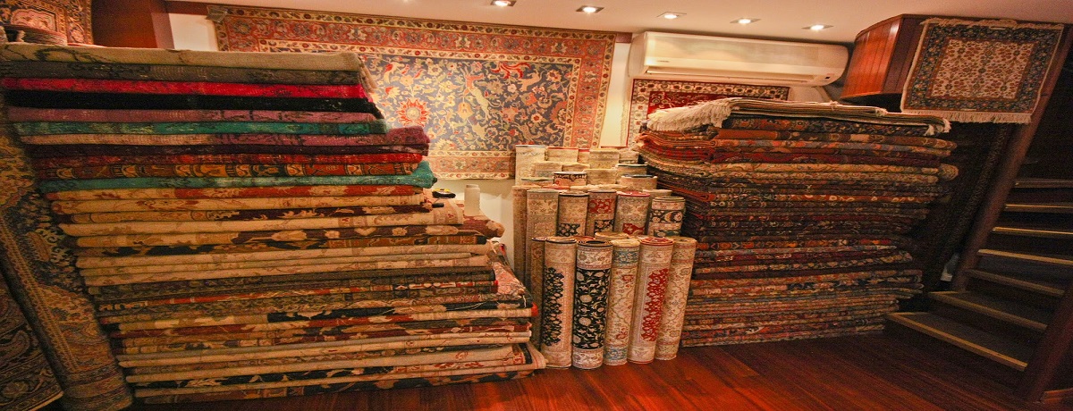 Iqbal - The Carpet Man Offer Free pick-up and delivery with free installation. CAll now: +852-90180897.