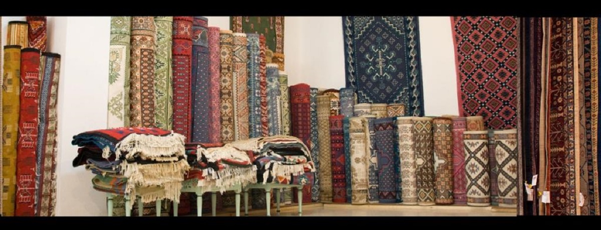 Iqbal - The Carpet Man Offer Free pick-up and delivery with free installation. CAll now: +852-90180897.